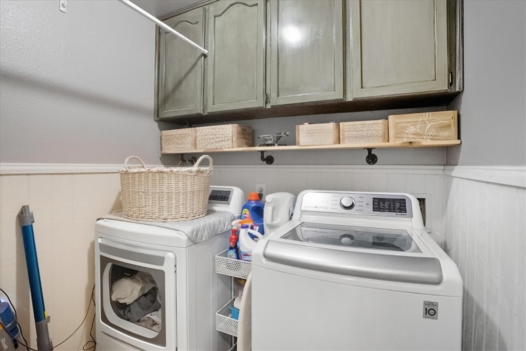 857 Cliff Dr Property Photo 32