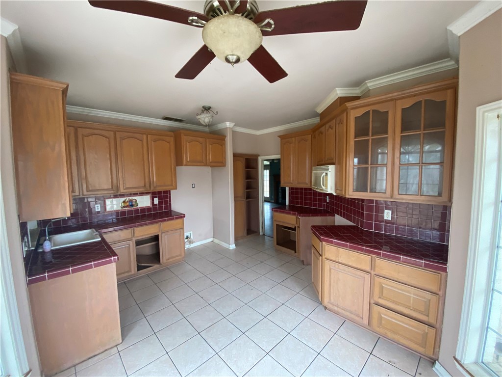 527 County Road 137 Property Photo 4