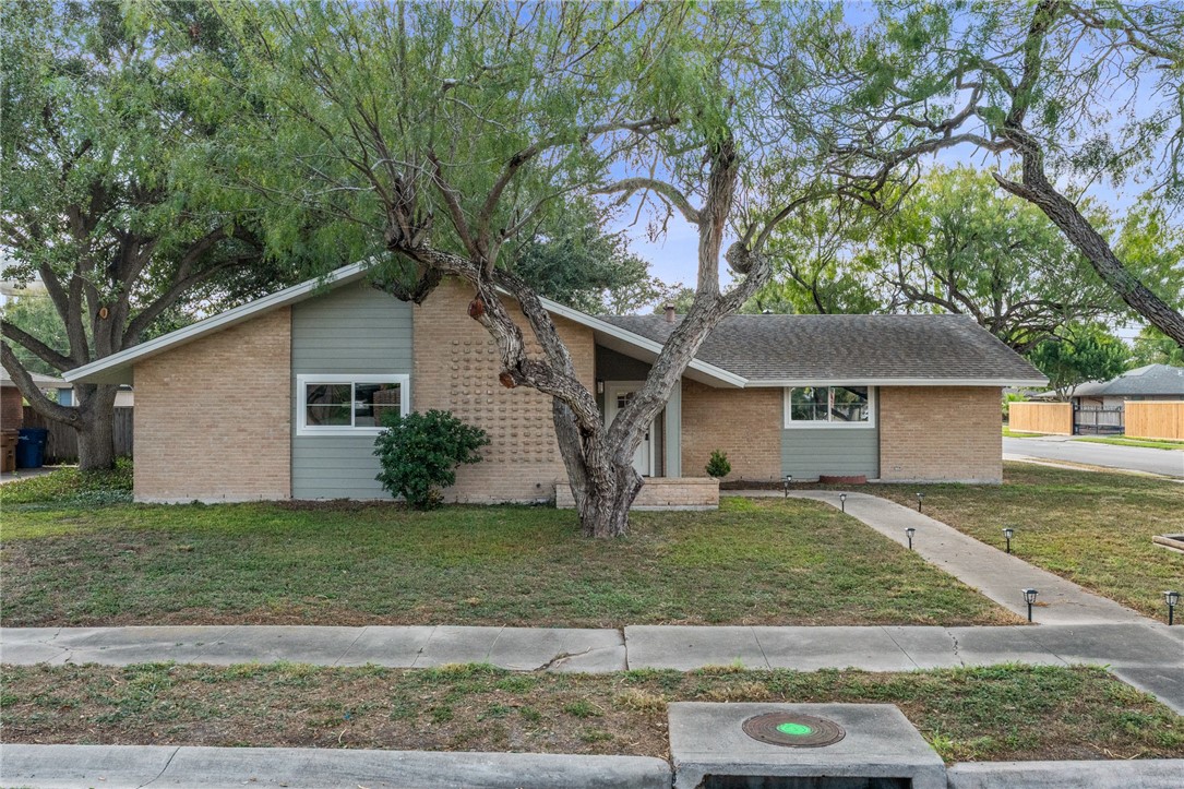 617 Coral Pl Property Photo 1