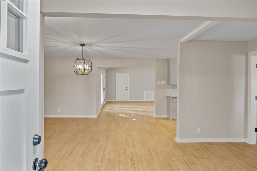 617 Coral Pl Property Photo 4