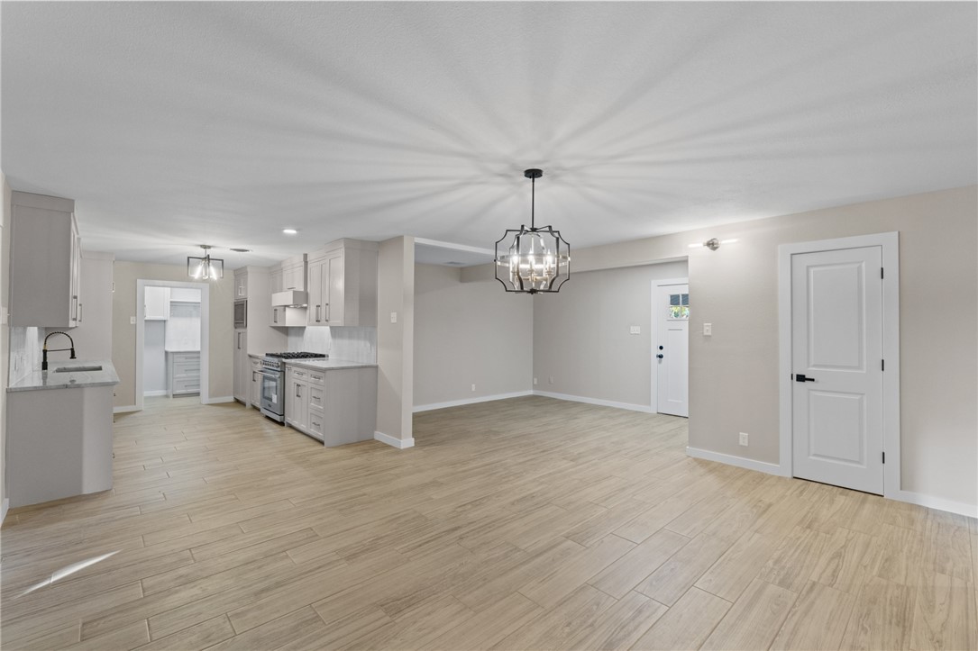 617 Coral Pl Property Photo 6