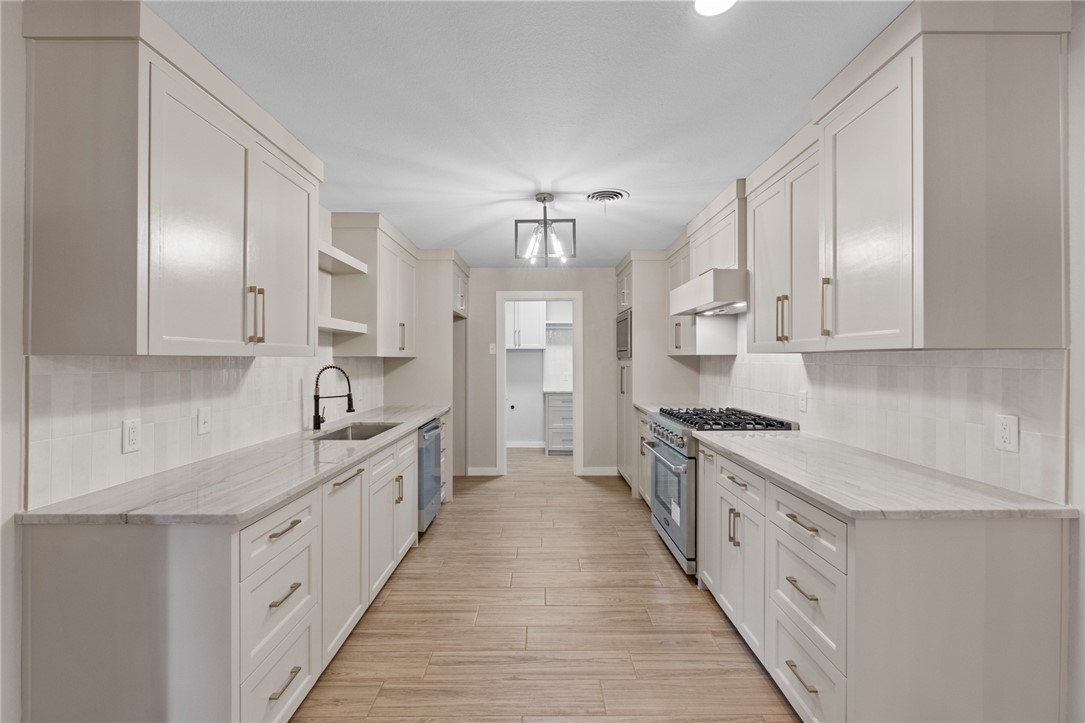 617 Coral Pl Property Photo 8