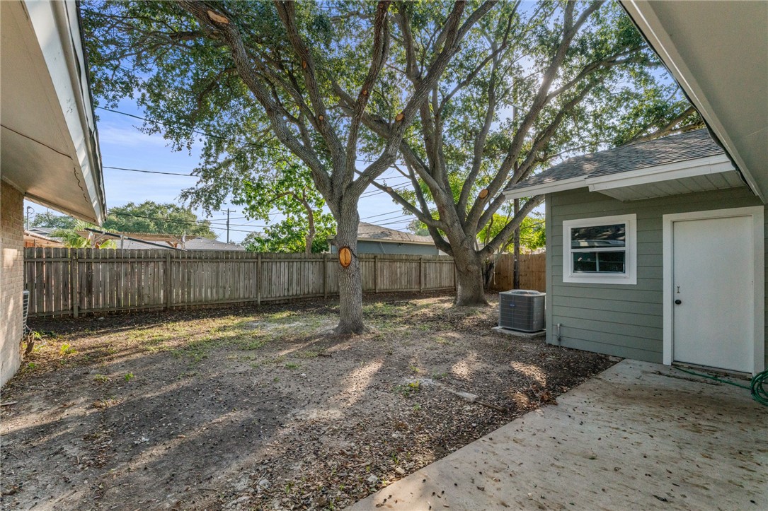 617 Coral Pl Property Photo 33