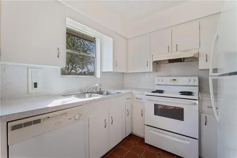 237 Briarwood Dr Property Photo 5