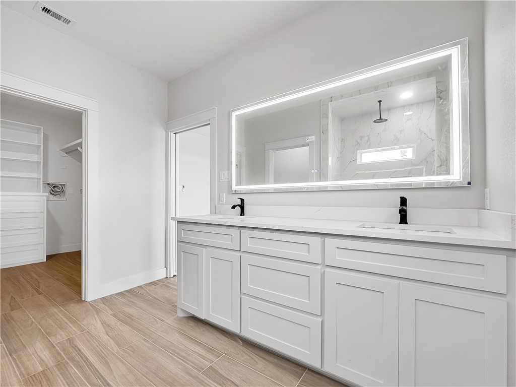 6222 Sadie St Property Photo 13