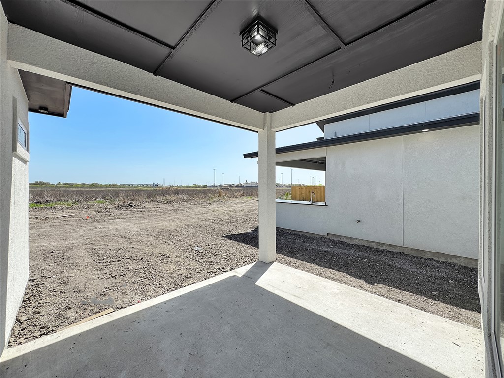 6222 Sadie St Property Photo 26