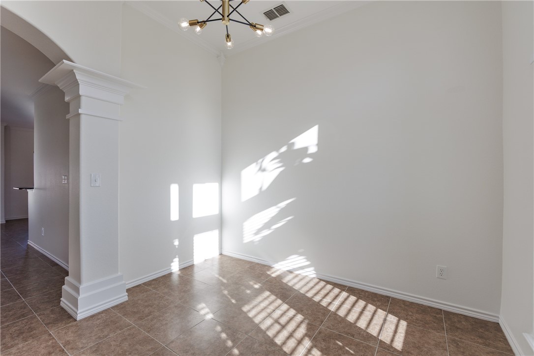 4025 Puget Sound Dr Property Photo 6