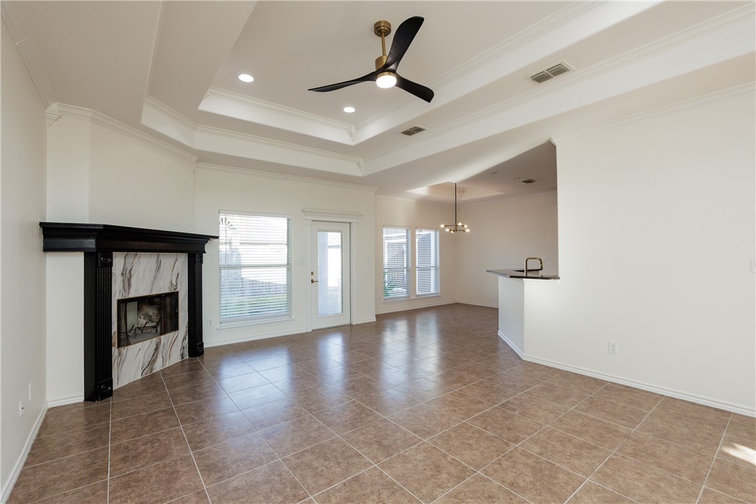 4025 Puget Sound Dr Property Photo 9