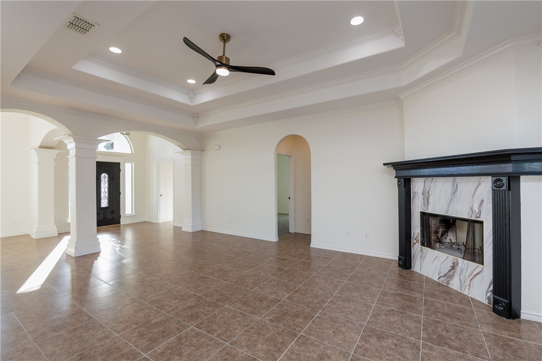 4025 Puget Sound Dr Property Photo 10