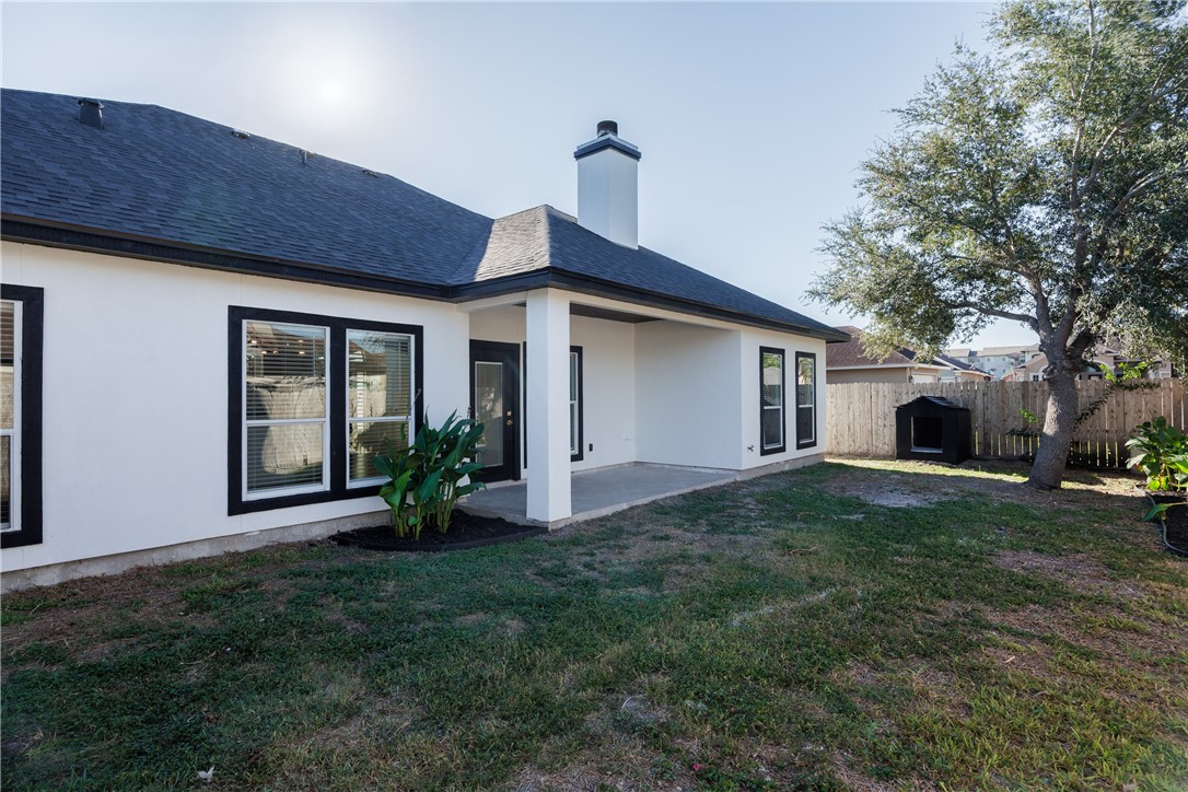 4025 Puget Sound Dr Property Photo 37