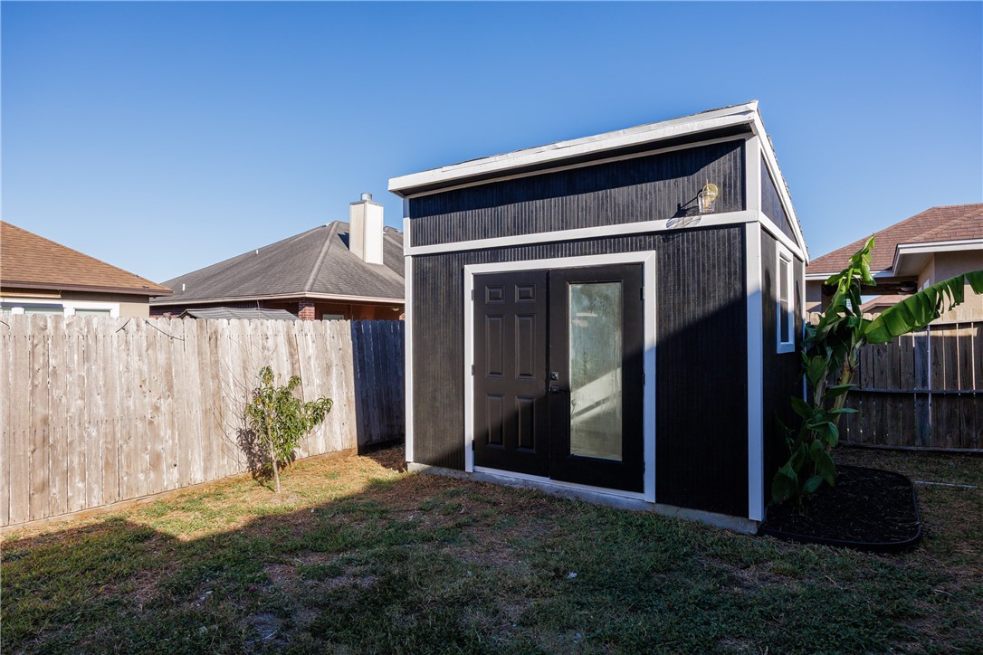 4025 Puget Sound Dr Property Photo 38