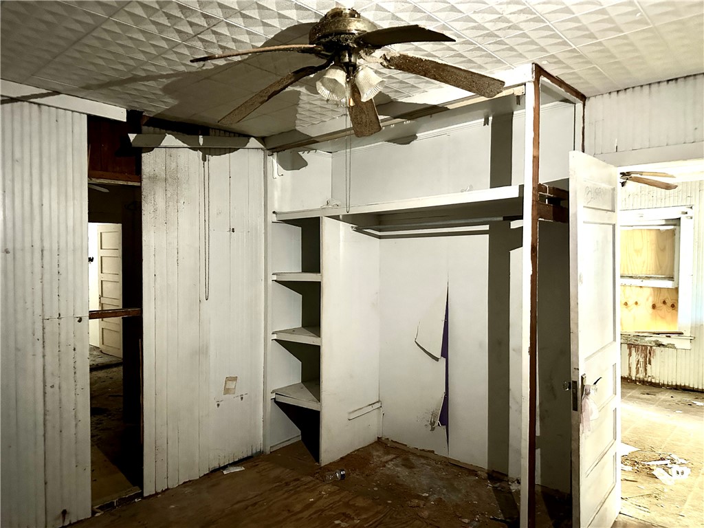 1315 Morris Ave Property Photo 10