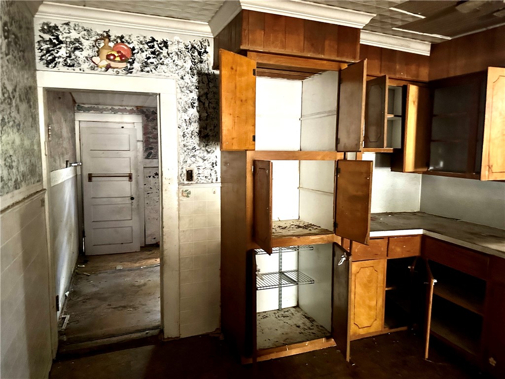 1315 Morris Ave Property Photo 14