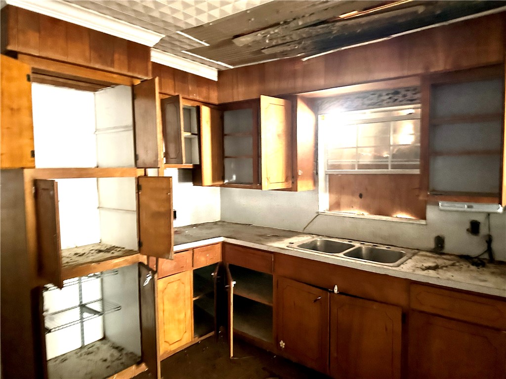 1315 Morris Ave Property Photo 15