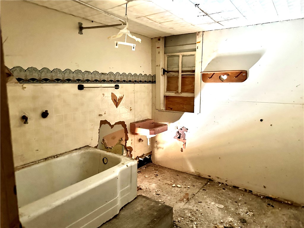 1315 Morris Ave Property Photo 19