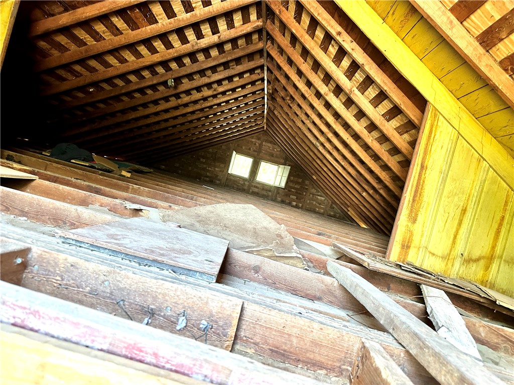 1315 Morris Ave Property Photo 24