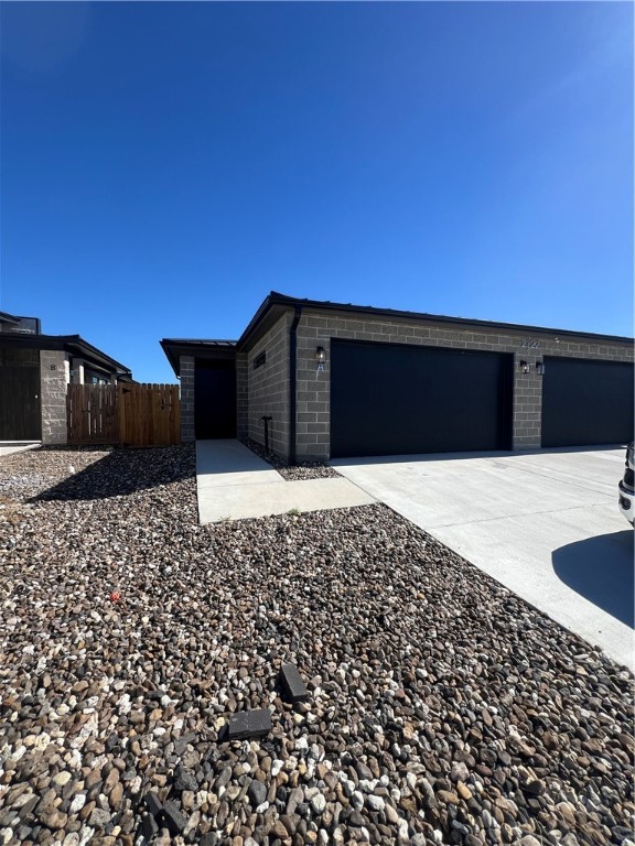 2722 Grace Circle A Property Photo 1