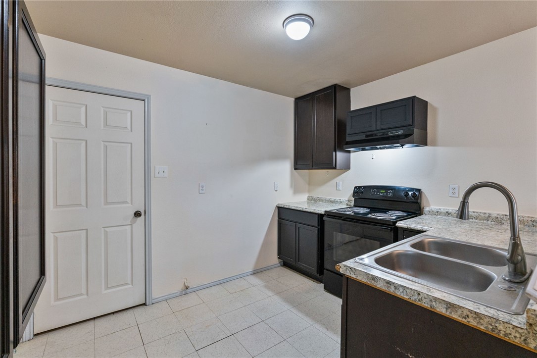 3630 Stinson St Property Photo 8