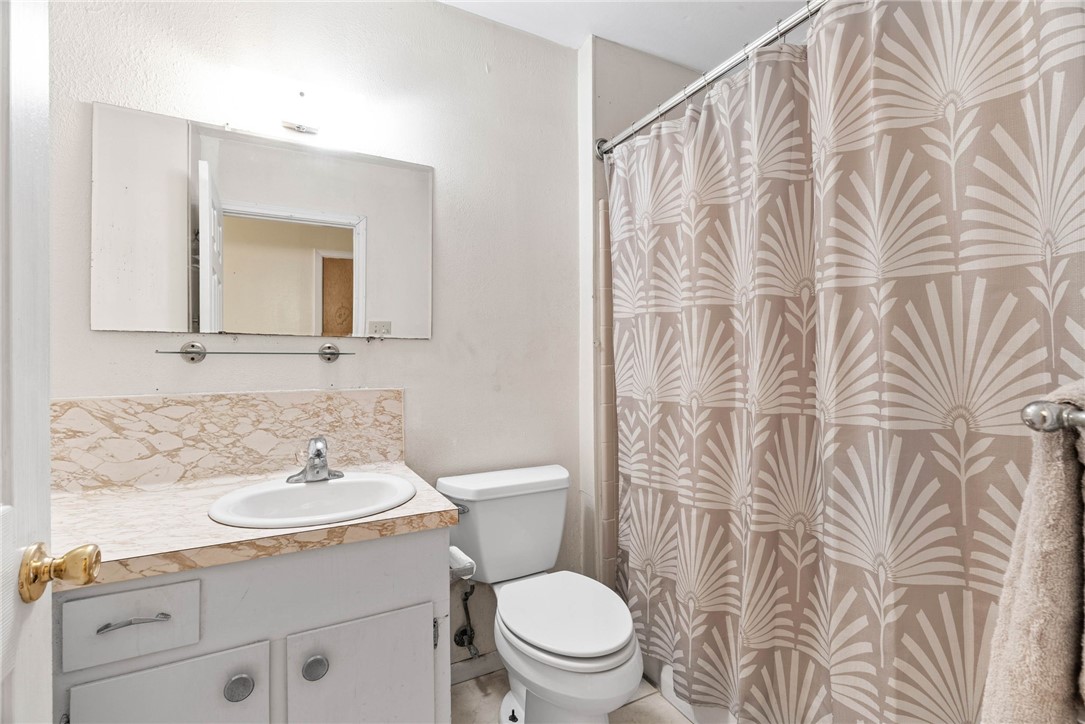 1302 Aswan Dr Property Photo 10