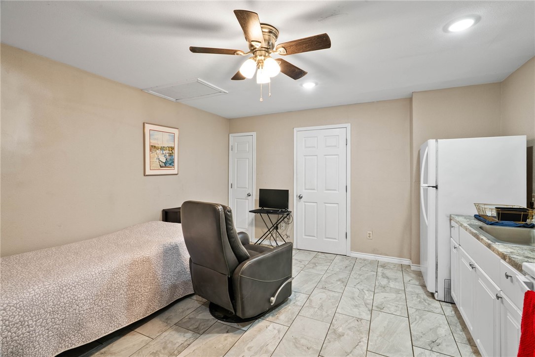 1302 Aswan Dr Property Photo 32