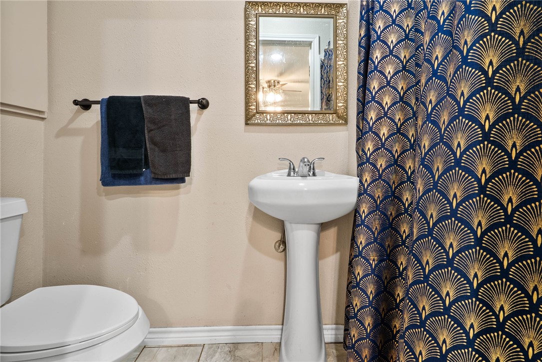 1302 Aswan Dr Property Photo 35