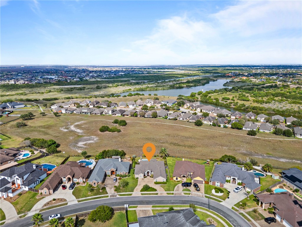 6414 Coronation Dr Property Photo 4