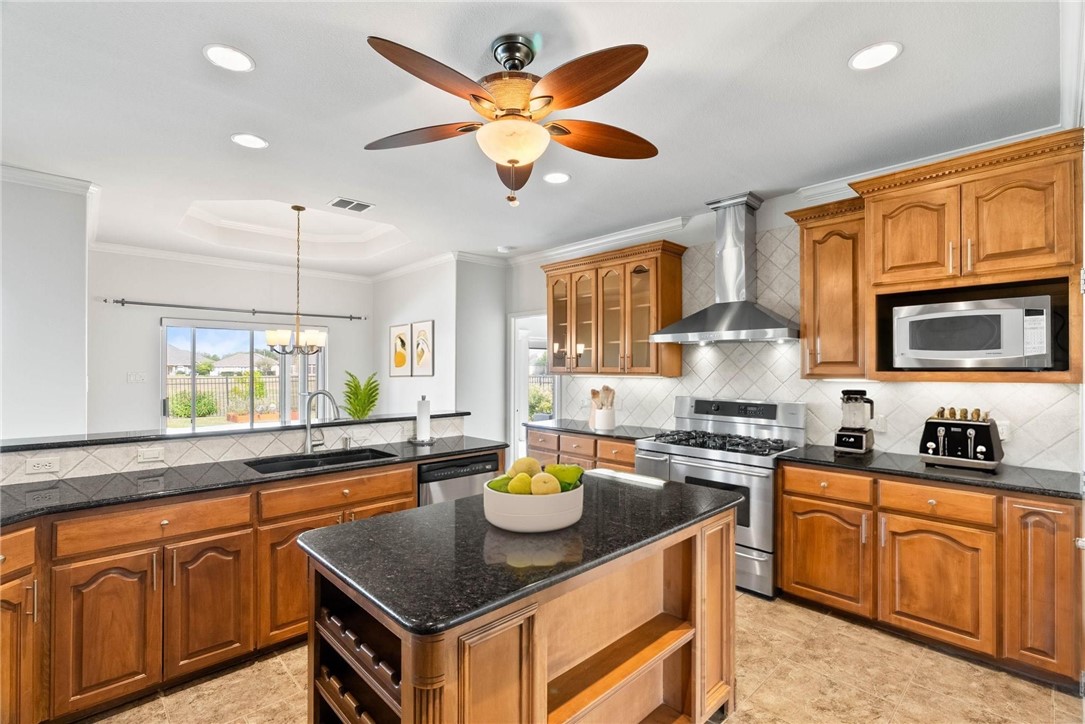 6414 Coronation Dr Property Photo 11