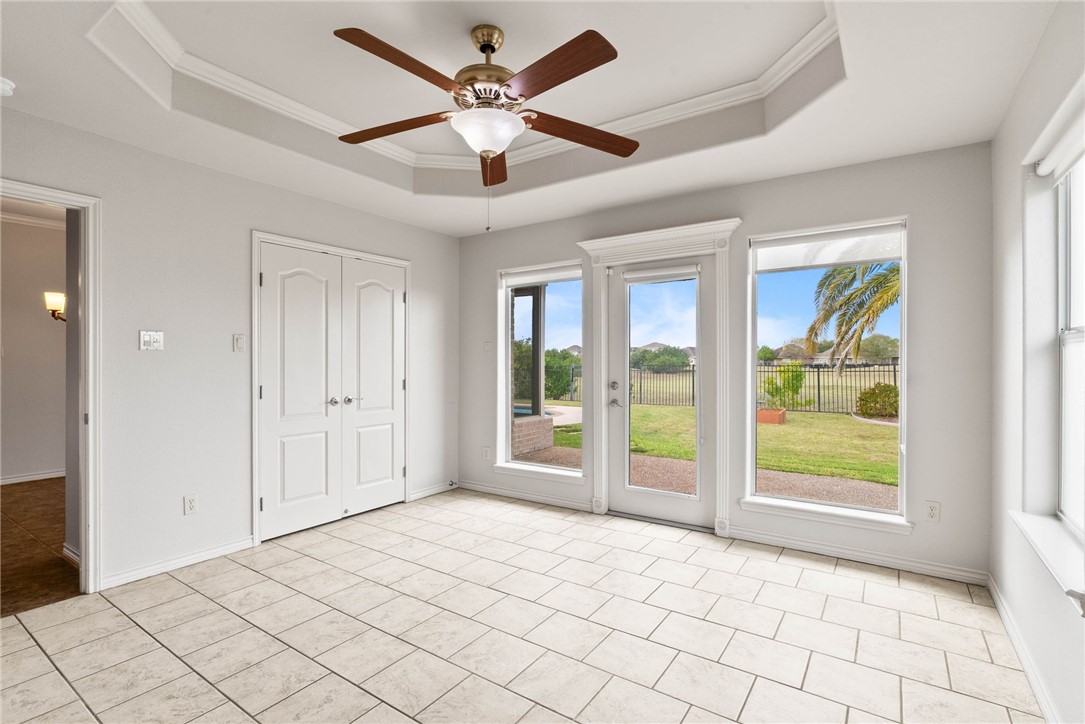 6414 Coronation Dr Property Photo 23