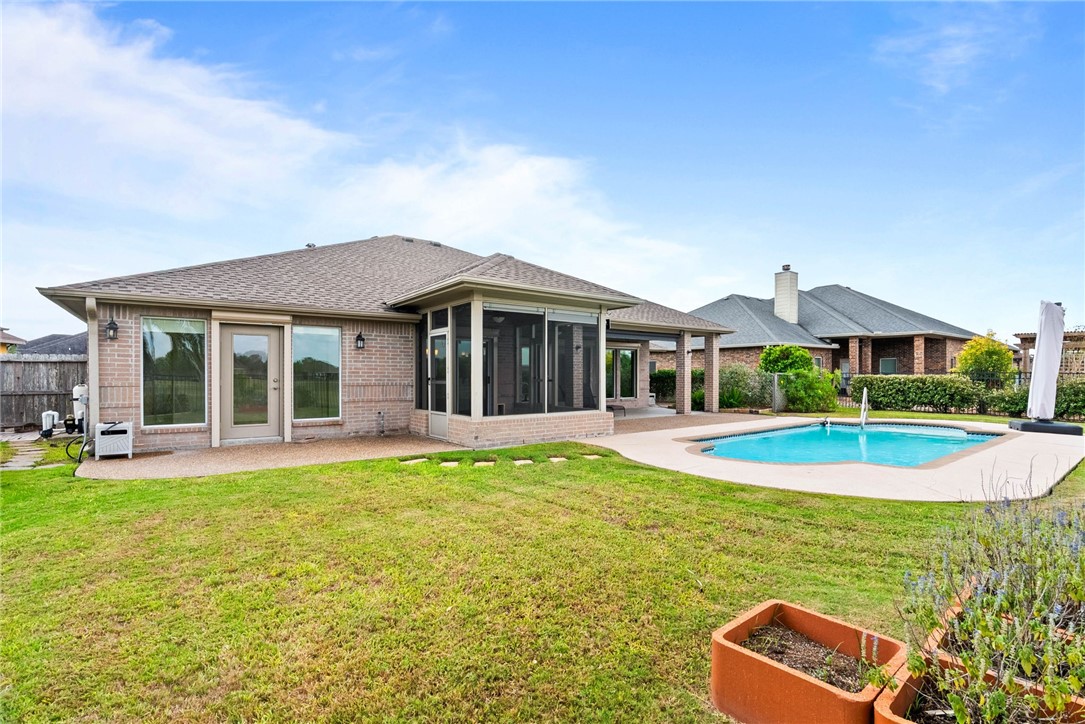 6414 Coronation Dr Property Photo 28