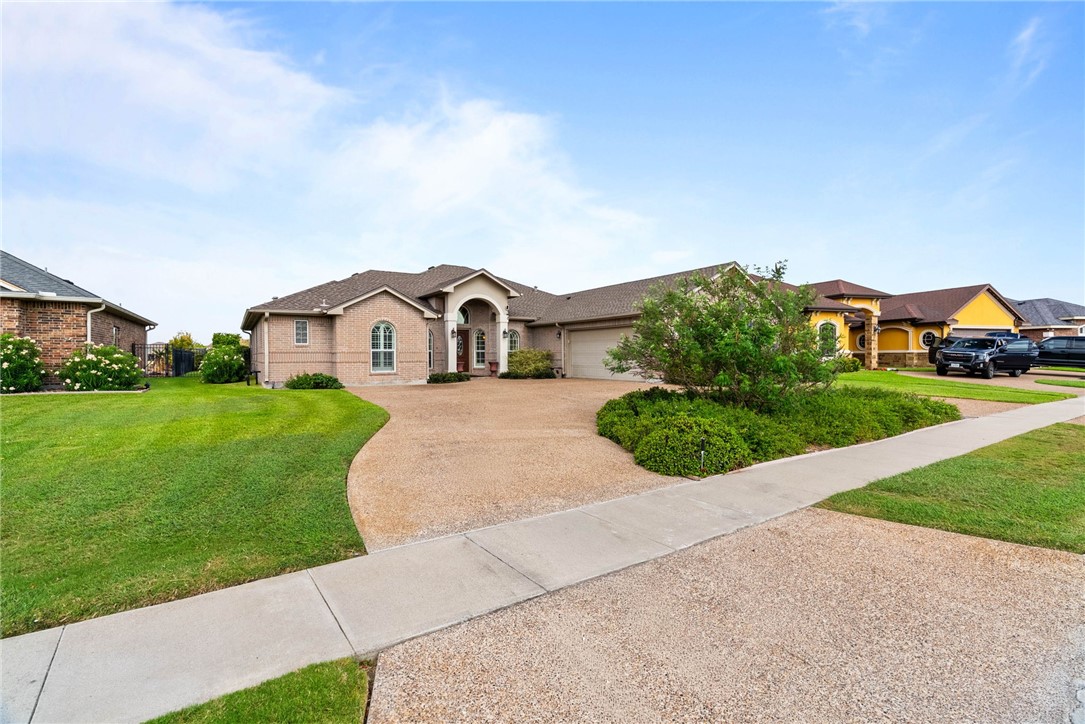 6414 Coronation Dr Property Photo 32