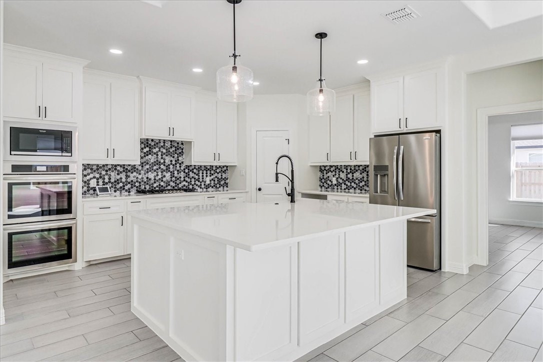 4126 Azali Dr Property Photo 4