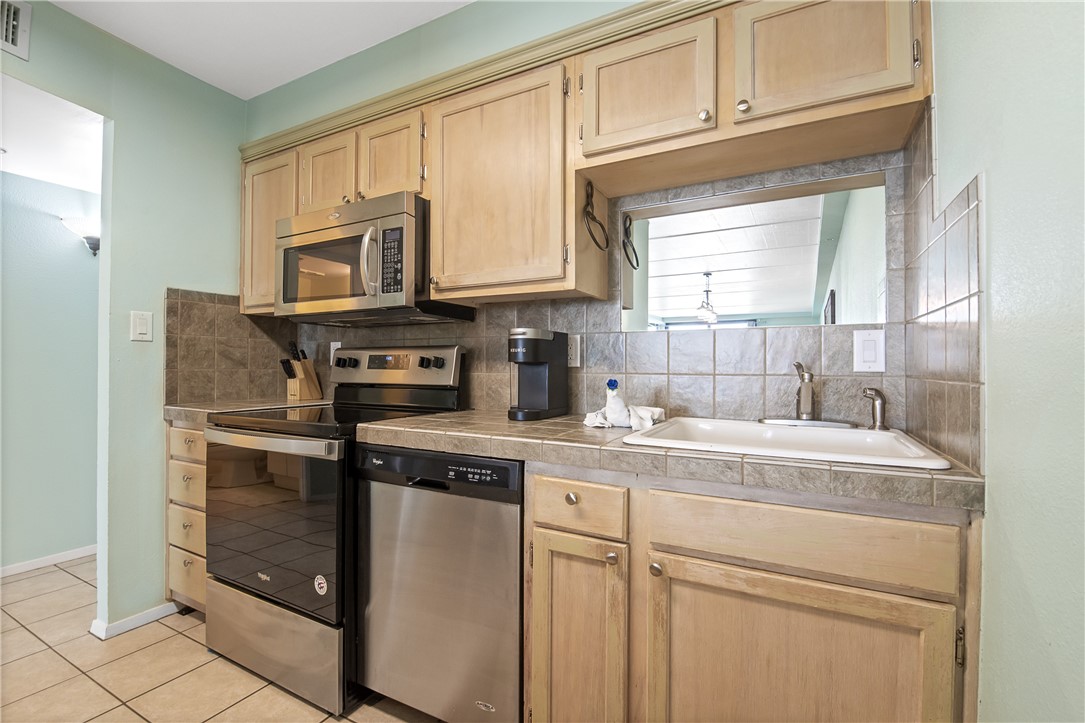 6109 State Highway 361 1504 Property Photo 12