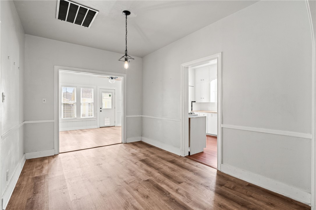 409 Southern St Property Photo 6