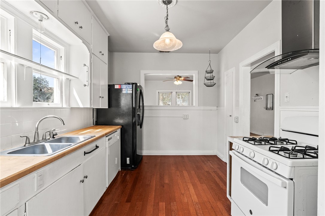 409 Southern St Property Photo 9
