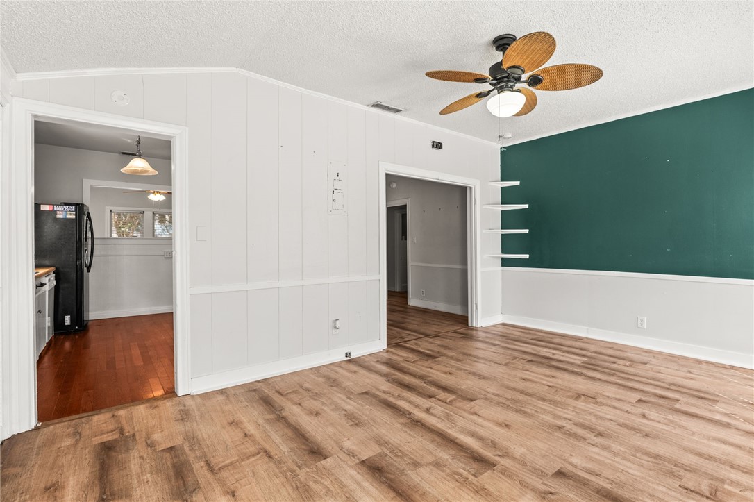 409 Southern St Property Photo 11