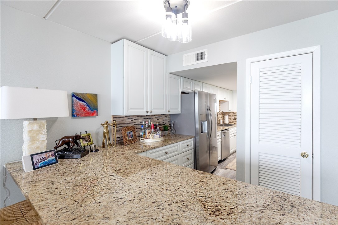 4334 Ocean Dr 403 Property Photo 14