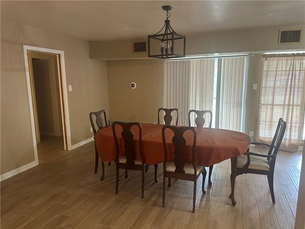 627 W Richard Ave Property Photo 8