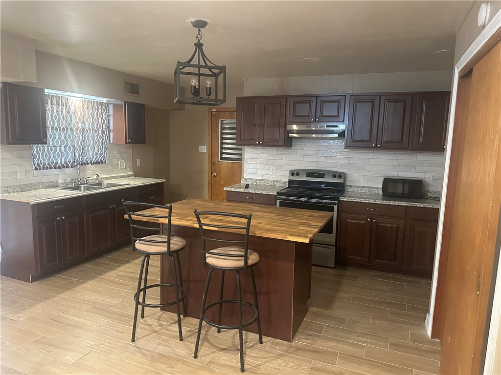 627 W Richard Ave Property Photo 9