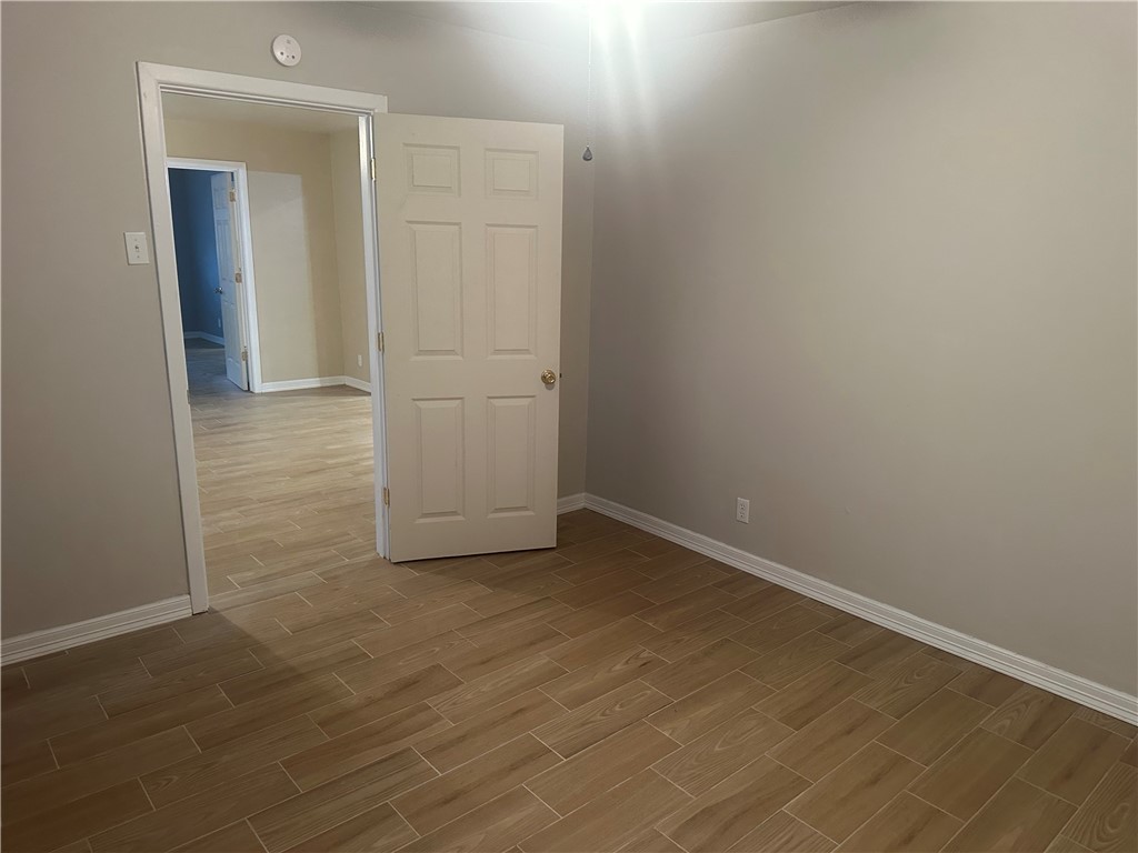 627 W Richard Ave Property Photo 11