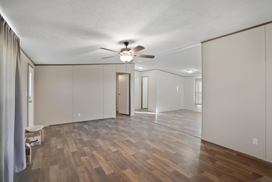 553 Jennifer Loop Property Photo 8