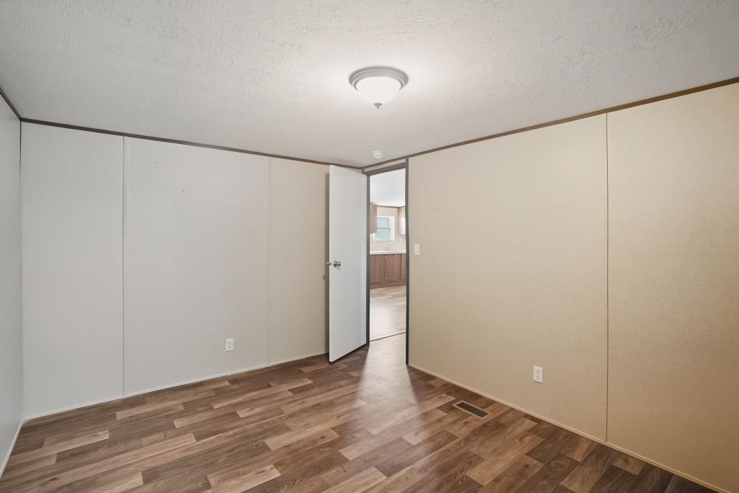 553 Jennifer Loop Property Photo 11