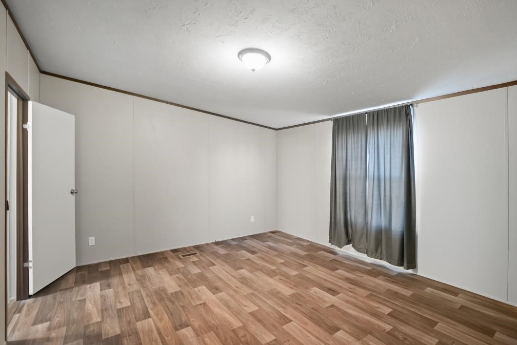 553 Jennifer Loop Property Photo 12