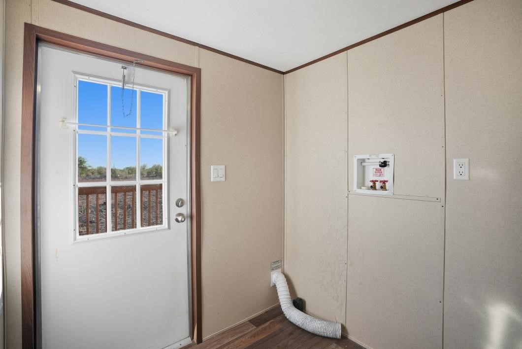 553 Jennifer Loop Property Photo 20