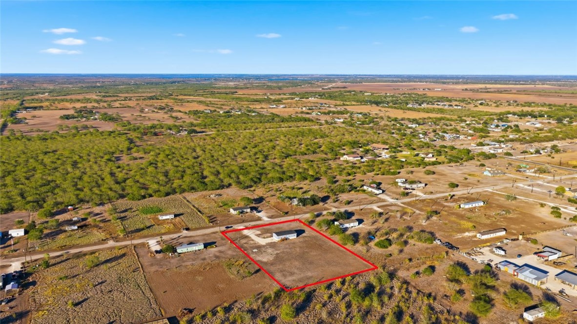 553 Jennifer Loop Property Photo 30