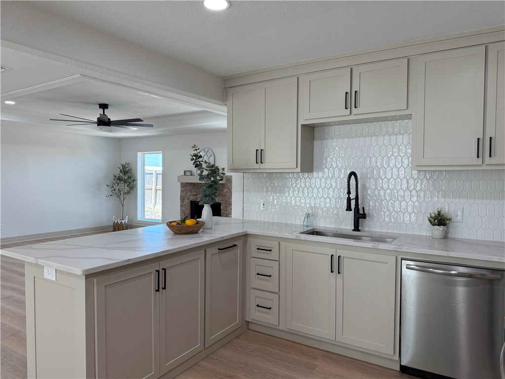 2413 Still Brook Dr Property Photo 9