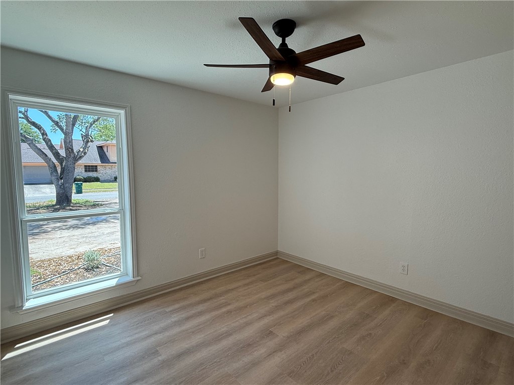 2413 Still Brook Dr Property Photo 16