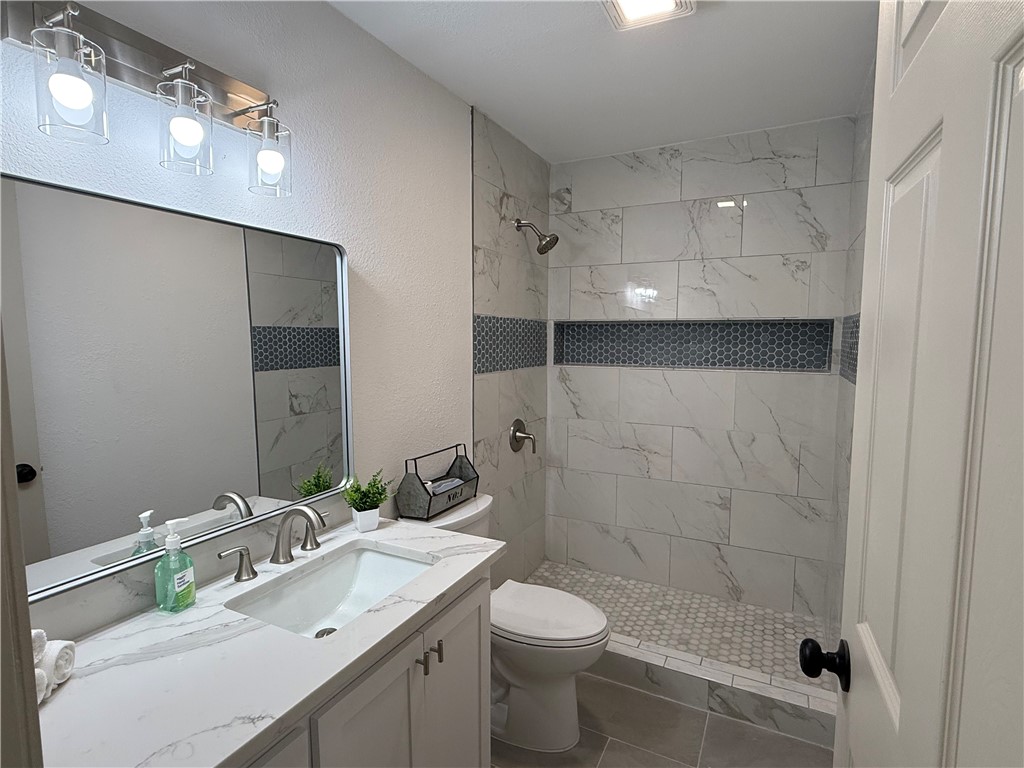 2413 Still Brook Dr Property Photo 17