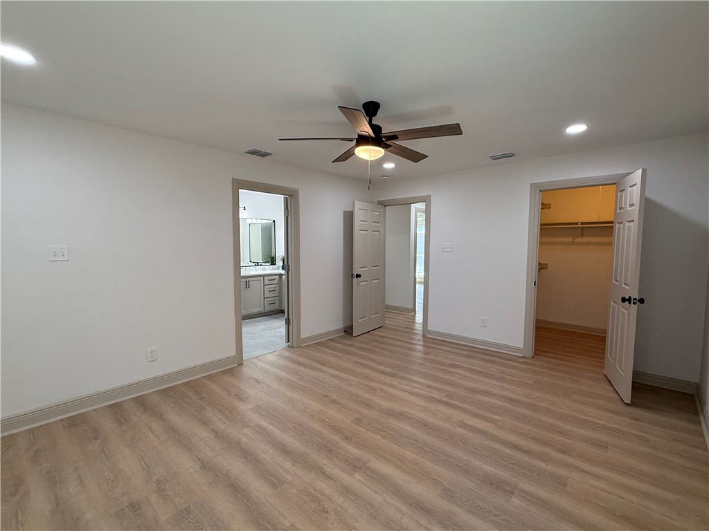 2413 Still Brook Dr Property Photo 18