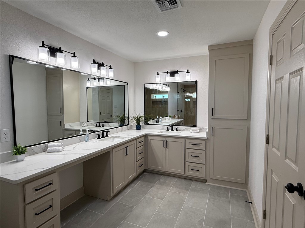 2413 Still Brook Dr Property Photo 22