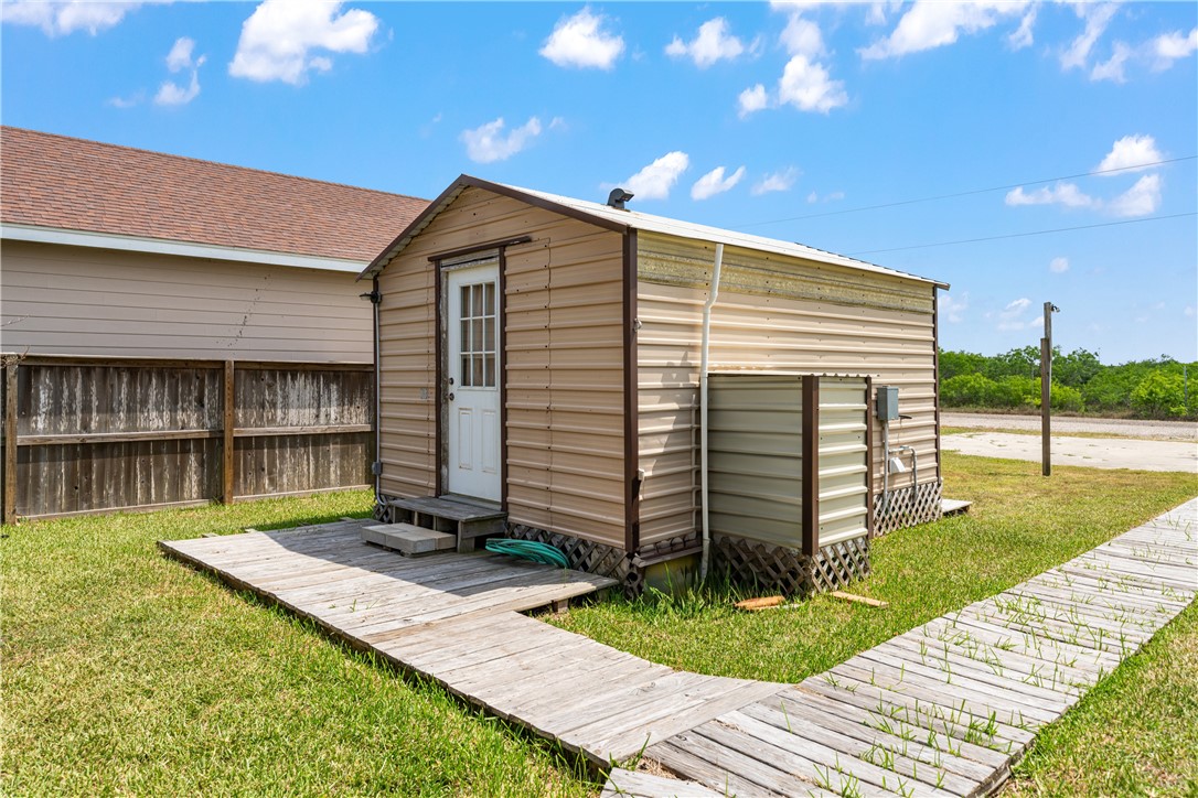 1356 Neubauer Point Property Photo 37